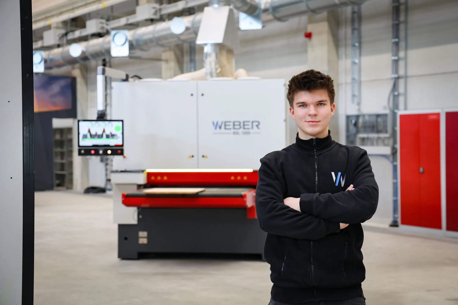 WEBER Mitarbeiter Schleifmaschinentechnikum
